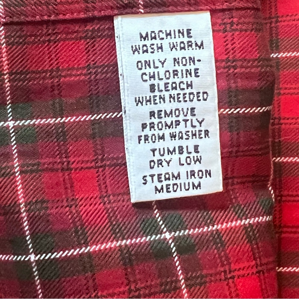 Ralph Lauren Classic Fit size large , Men's Red Plaid Shirt - Picture 7 of 8